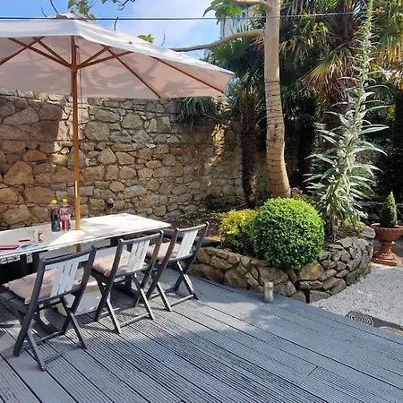Hideaway Garden Paradise Apartmán