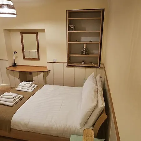 Hideaway Garden Paradise *