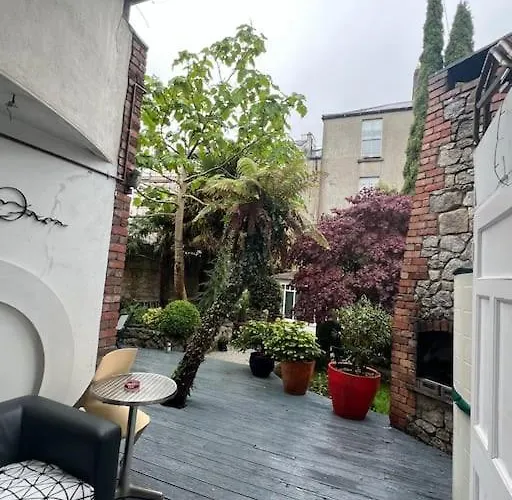 Hideaway Garden Paradise * Dublin