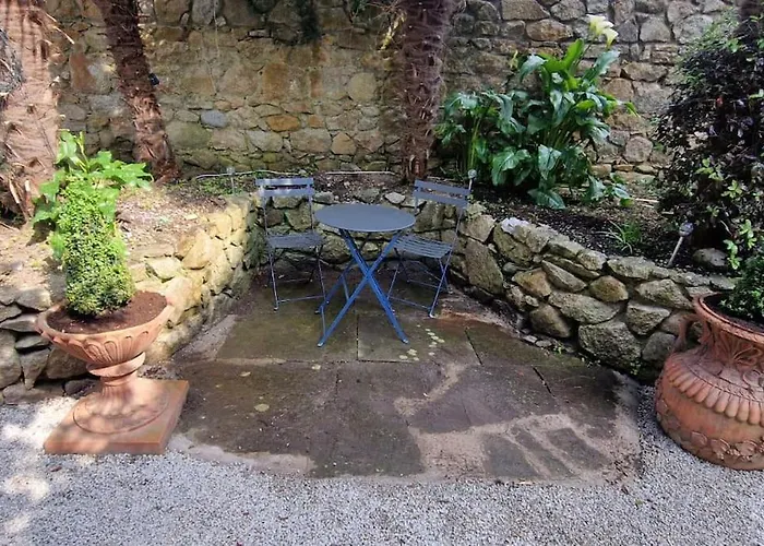 Hideaway Garden Paradise Apartman