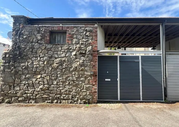 Hideaway Garden Paradise *