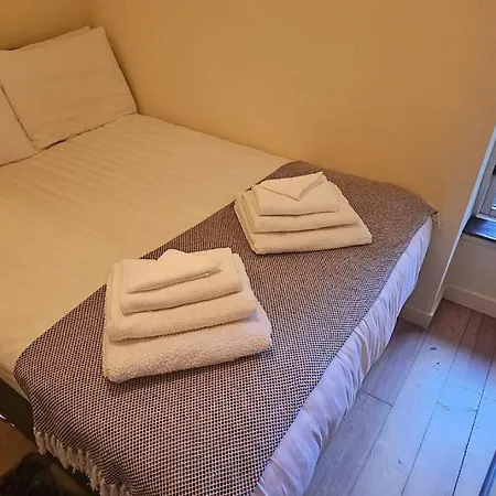 Hideaway Garden Paradise