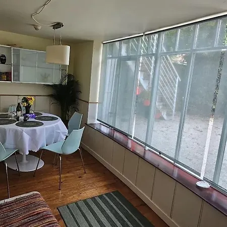 Hideaway Garden Paradise *