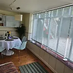 Hideaway Garden Paradise *